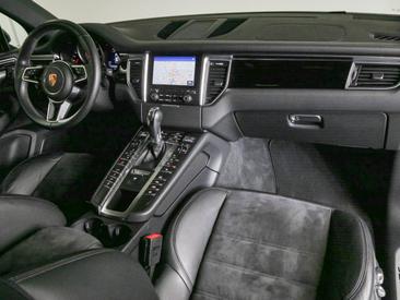 Porsche Macan GTS — photo 29