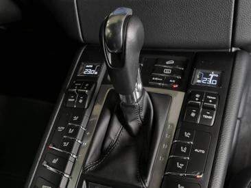 Porsche Macan GTS — photo 35