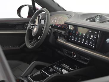Porsche Cayenne III GTS — photo 24