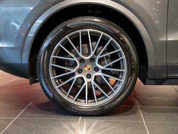 Porsche Cayenne III Coupé — photo 9