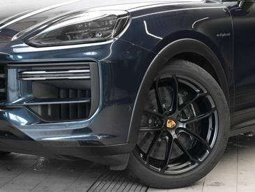 Porsche Cayenne III Turbo E-Hybrid — photo 8