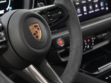 Porsche Cayenne III Turbo E-Hybrid — photo 17