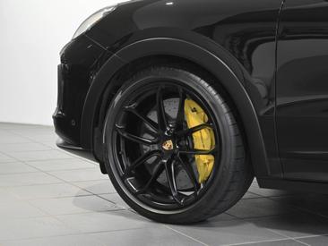 Porsche Cayenne III Turbo GT — photo 10