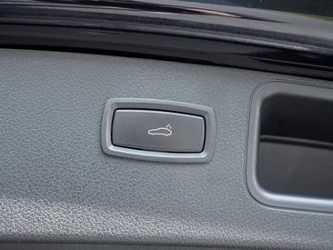 Porsche Macan S — photo 7