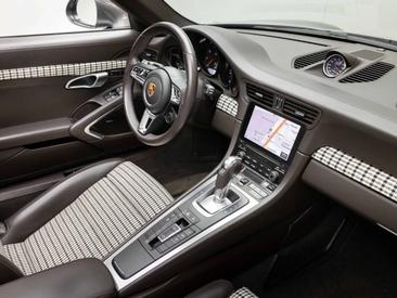 Porsche 991 II Targa 4 GTS — photo 17