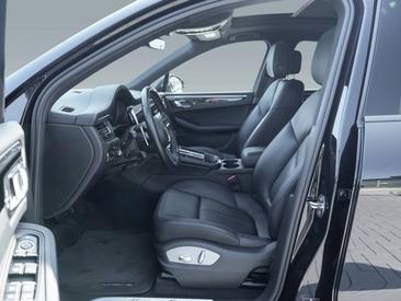 Porsche Macan S — photo 13
