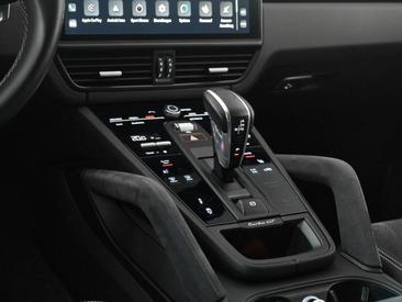 Porsche Cayenne III Turbo GT — photo 19