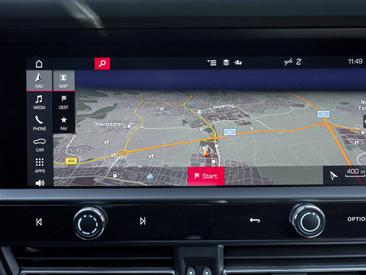 Porsche Macan S — photo 16