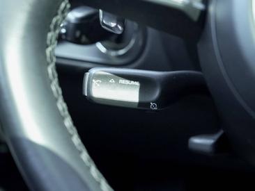 Porsche Macan S — photo 22