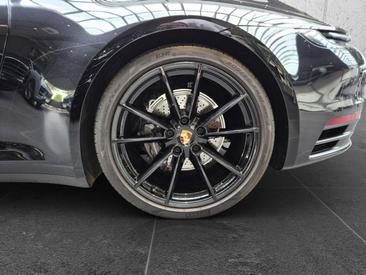 Porsche 992 I Carrera — photo 11