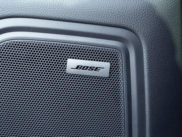 Porsche Macan S — photo 34