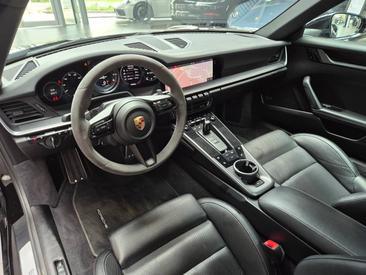 Porsche 992 I Carrera — photo 18