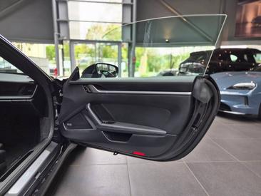 Porsche 992 I Carrera — photo 25