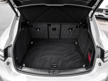 Porsche Macan GTS — photo 25