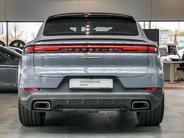 Porsche Cayenne III E-Hybrid Coupé — photo 4