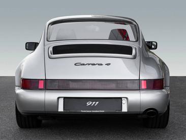Porsche 964 Carrera 4 Coupe — photo 6