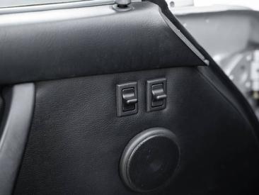 Porsche 964 Carrera 4 Coupe — photo 19