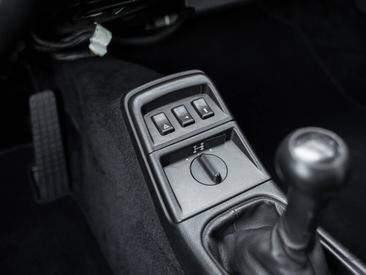 Porsche 964 Carrera 4 Coupe — photo 24