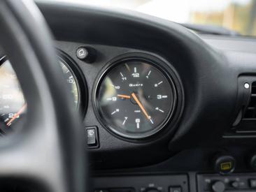 Porsche 964 Carrera 4 Coupe — photo 28