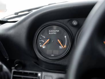 Porsche 964 Carrera 4 Coupe — photo 29