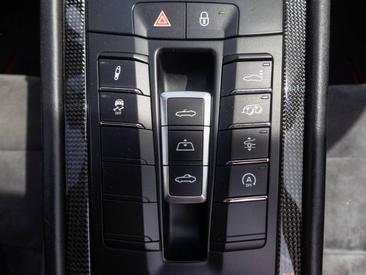 Porsche 991 II Carrera GTS Cabriolet — photo 31