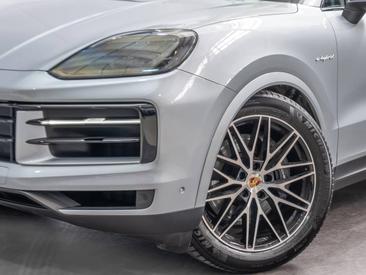Porsche Cayenne III E-Hybrid Coupé — photo 8