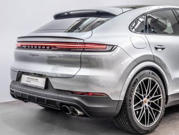 Porsche Cayenne III E-Hybrid Coupé — photo 13