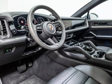 Porsche Cayenne III E-Hybrid Coupé — photo 15