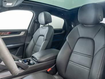 Porsche Cayenne III E-Hybrid Coupé — photo 17