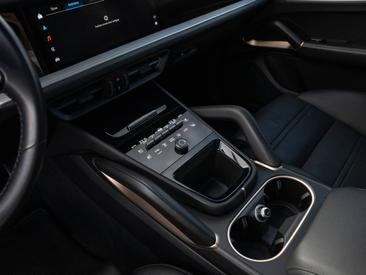 Porsche Cayenne III S Coupé — photo 29