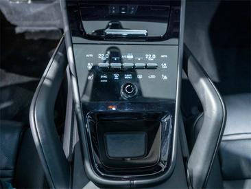 Porsche Cayenne III S E-Hybrid Coupé — photo 30
