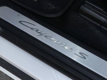 Porsche Cayenne III S E-Hybrid Coupé — photo 29