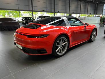 Porsche 992 I Targa 4S — photo 7