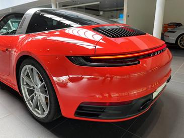 Porsche 992 I Targa 4S — photo 13