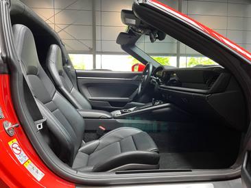 Porsche 992 I Targa 4S — photo 21