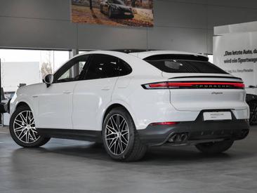 Porsche Cayenne III E-Hybrid Coupé — photo 3