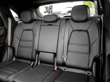 Porsche Cayenne III Turbo E-Hybrid — photo 16