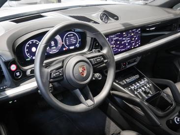 Porsche Cayenne III E-Hybrid Coupé — photo 13