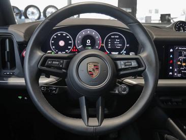 Porsche Cayenne III E-Hybrid Coupé — photo 15