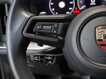 Porsche Cayenne III E-Hybrid Coupé — photo 18