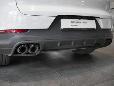 Porsche Cayenne III E-Hybrid Coupé — photo 25