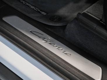Porsche Cayenne III E-Hybrid Coupé — photo 26