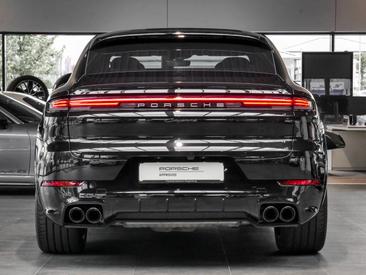 Porsche Cayenne III E-Hybrid Coupé — photo 4