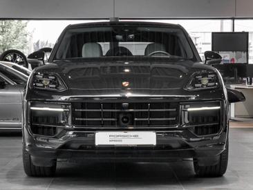 Porsche Cayenne III E-Hybrid Coupé — photo 8