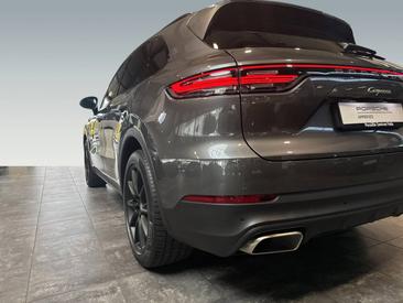 Porsche Cayenne III E-Hybrid — photo 11