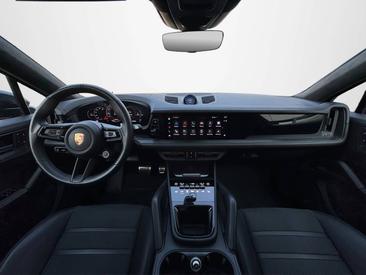 Porsche Cayenne III GTS Coupé — photo 14
