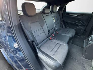 Porsche Cayenne III GTS Coupé — photo 19