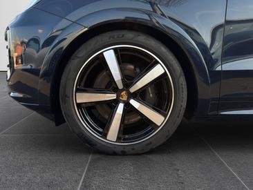 Porsche Cayenne III GTS Coupé — photo 22