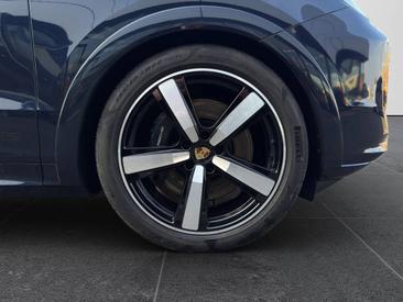 Porsche Cayenne III GTS Coupé — photo 23