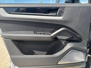 Porsche Cayenne III S E-Hybrid Coupé — photo 23